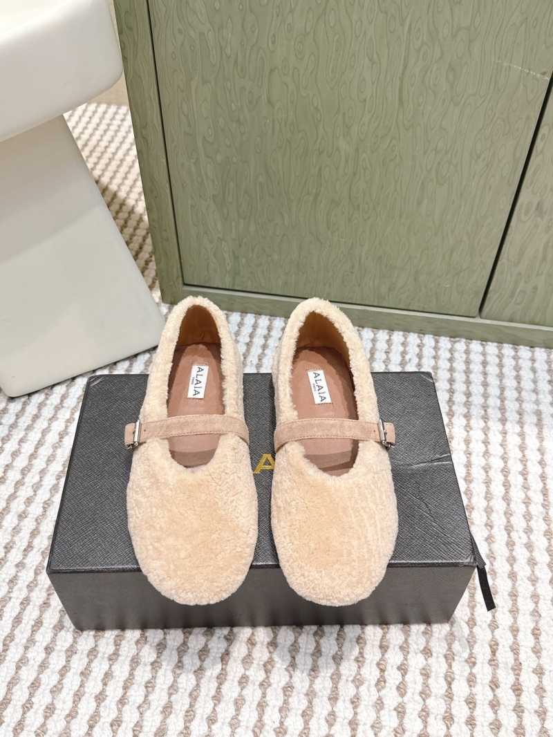 Alaia Flat Shoes